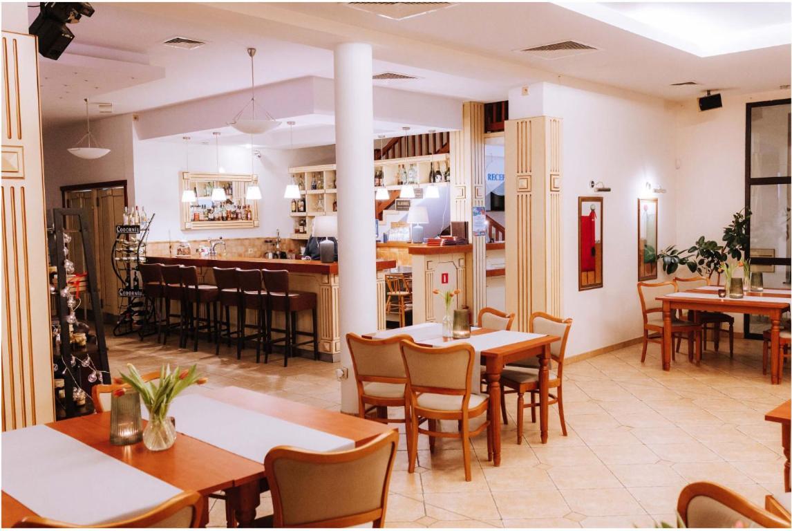 Hotel Piast Cedynia Экстерьер фото