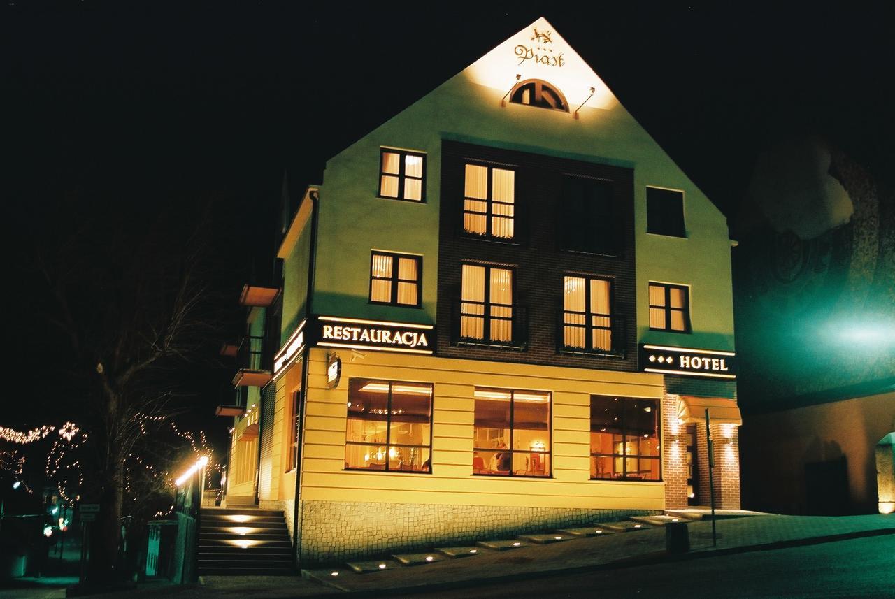 Hotel Piast Cedynia Экстерьер фото